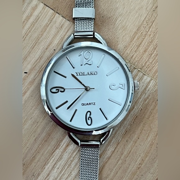 Fashion Watch Yolako Brand - Picture 1 of 10